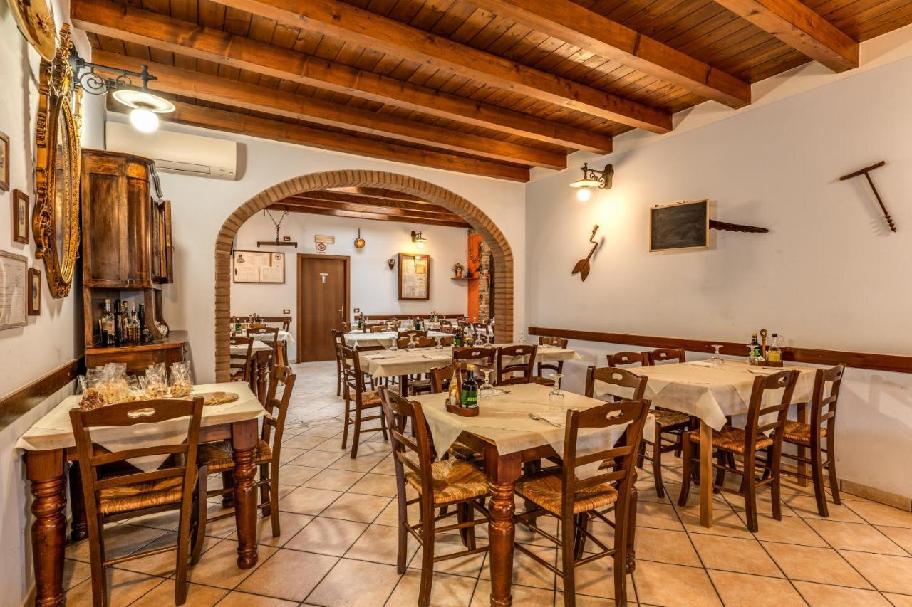Agriturismo Pozzo Fiorito Кастельони деле Стивиере Екстериор снимка