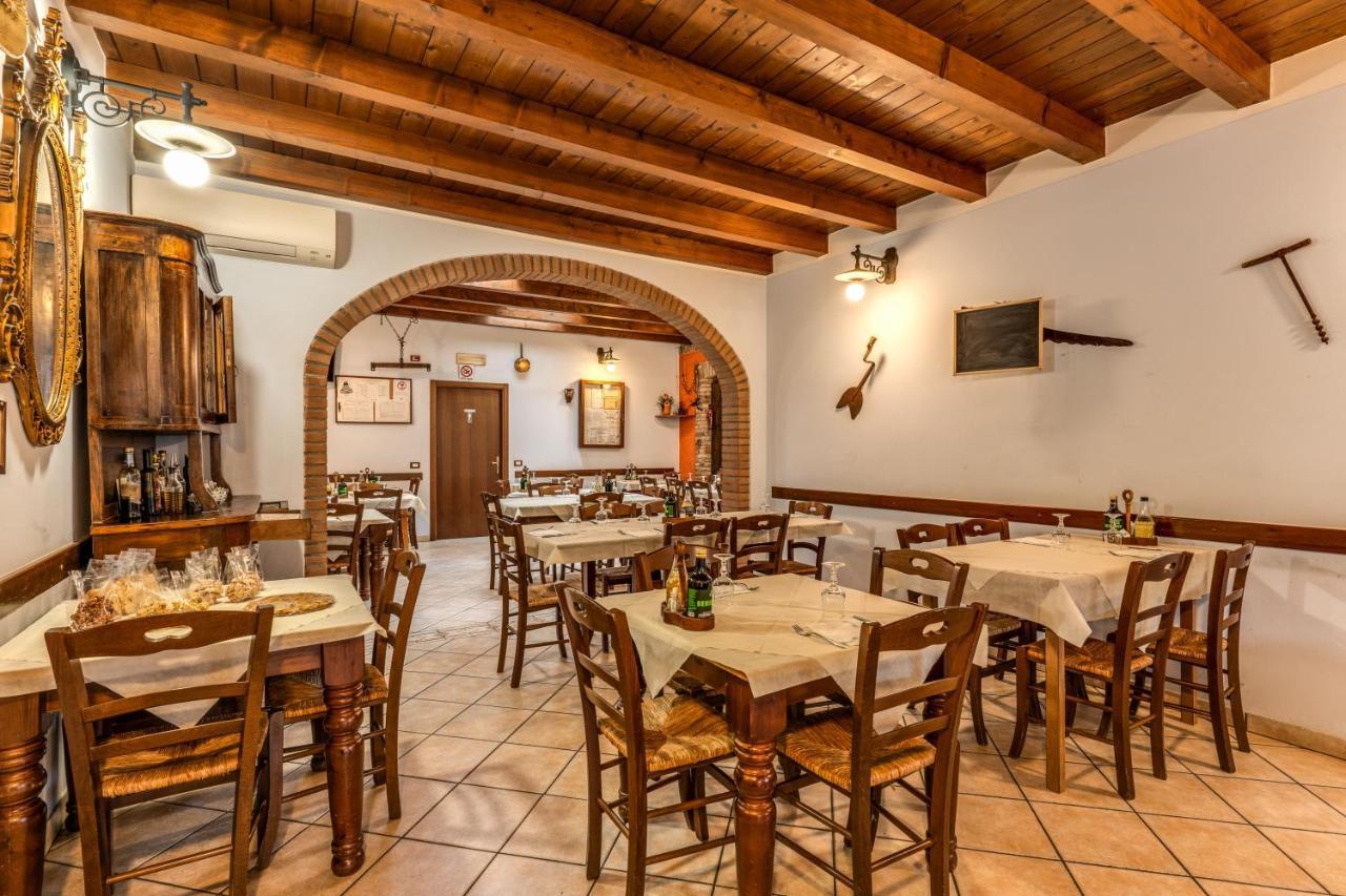 Agriturismo Pozzo Fiorito Кастельони деле Стивиере Екстериор снимка