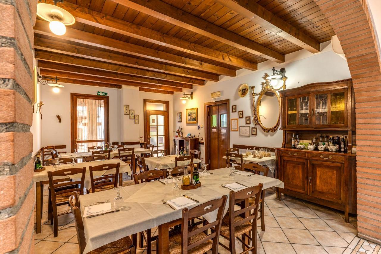 Agriturismo Pozzo Fiorito Кастельони деле Стивиере Екстериор снимка
